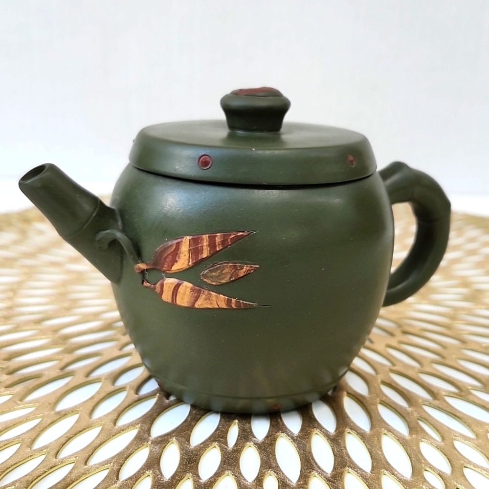 YIXING ZISHA CLAY TEAPOT